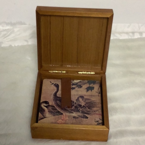 Vintage wooden Table Coaster set with Duck Nature Theme 4 Coasters - Picture 2 of 6